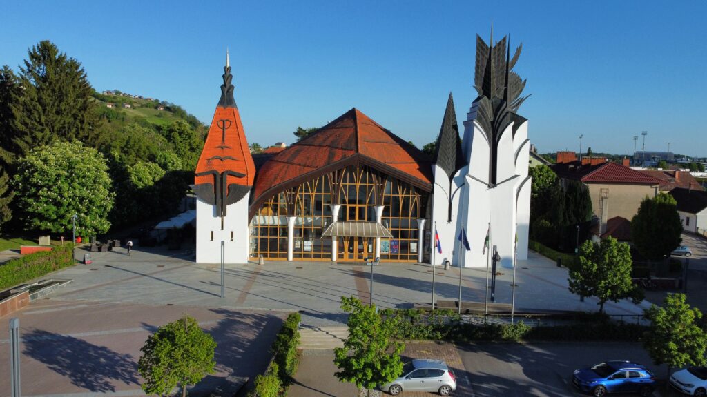 DCIM100MEDIADJI_0405.JPG